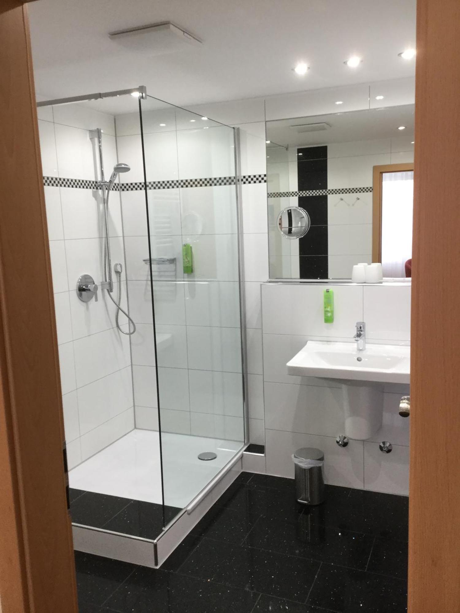Hotel Am Freischuetz Hürth Zewnętrze zdjęcie