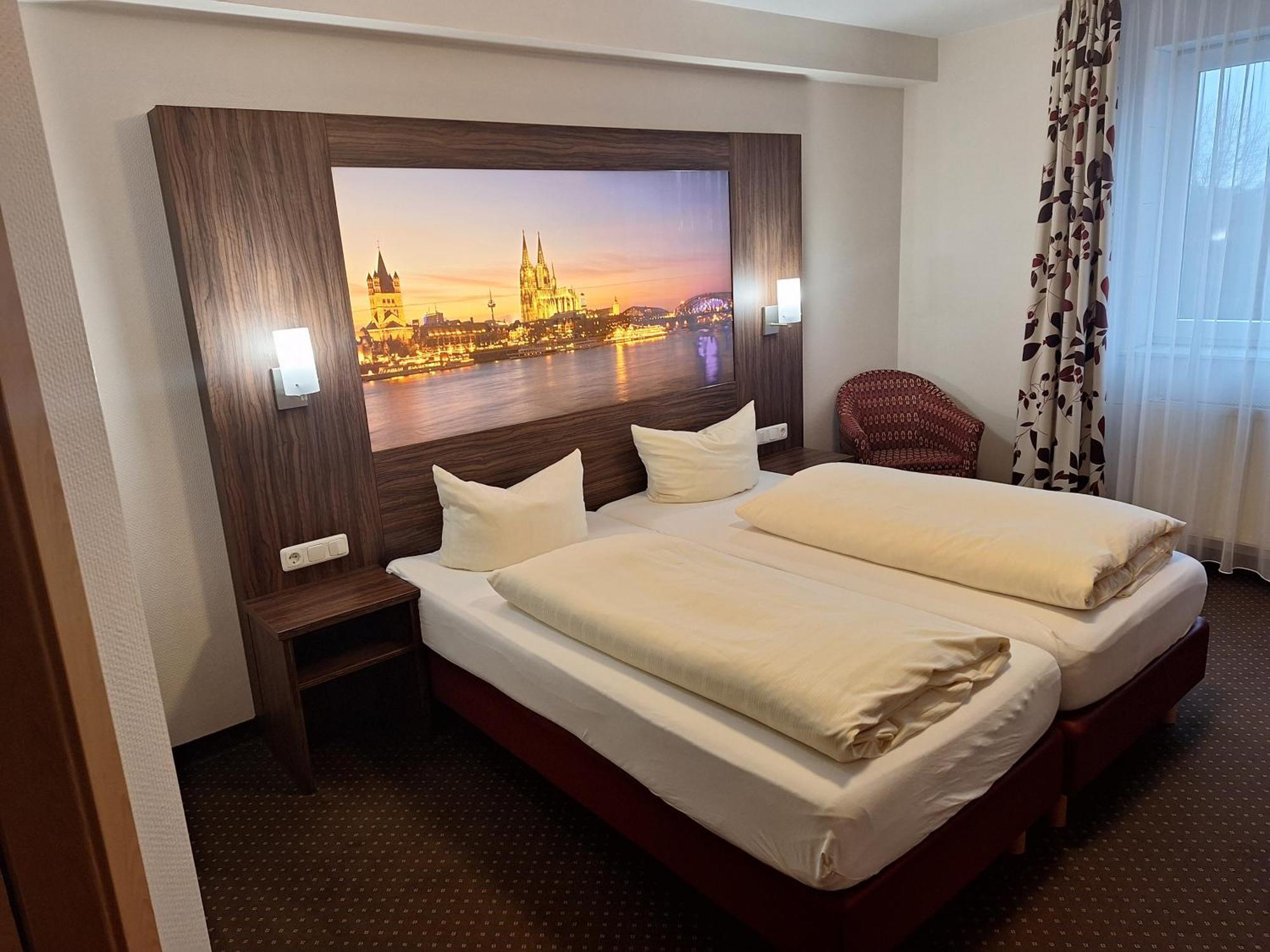 Hotel Am Freischuetz Hürth Zewnętrze zdjęcie