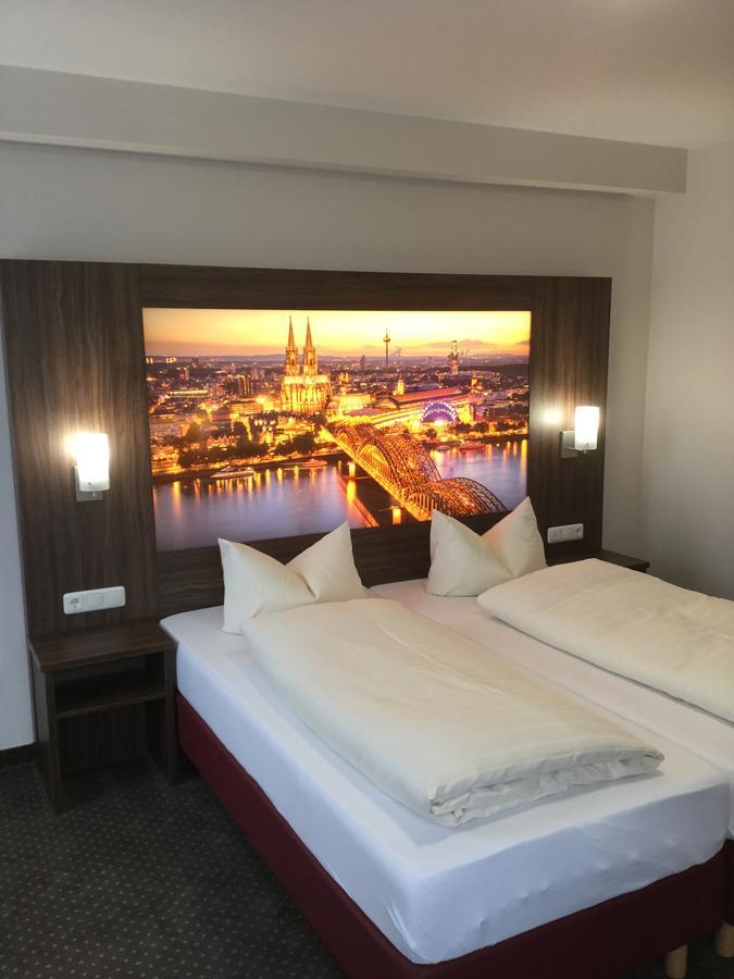 Hotel Am Freischuetz Hürth Zewnętrze zdjęcie